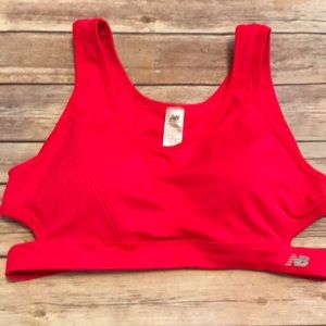 NWT new balance sports bra